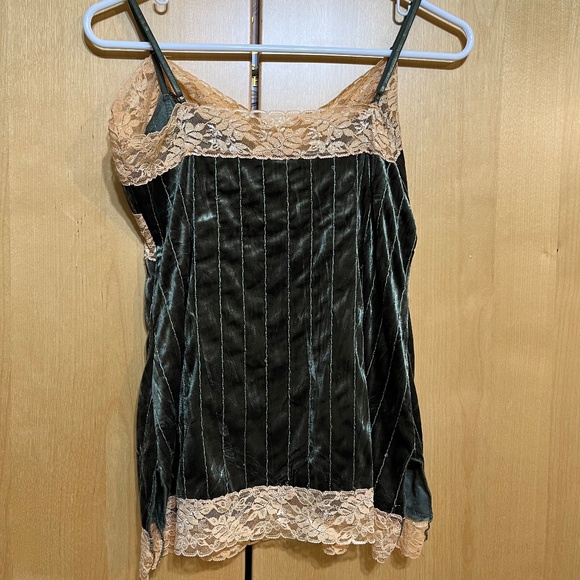 Crushed Velvet and Lace Sleeveless Camisole Top - Picture 7 of 8
